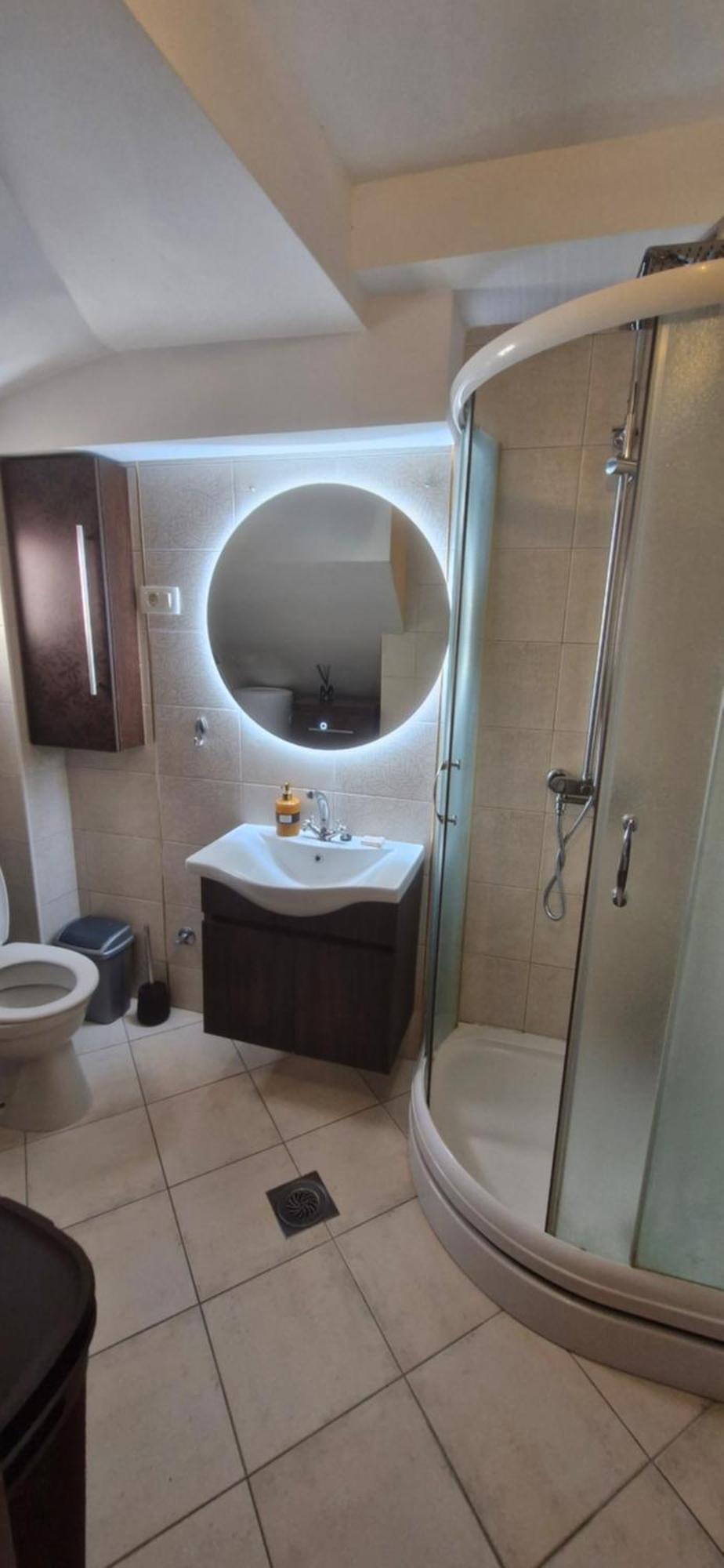 Chic Apartment In The City Center By The Sea Тиват Екстериор снимка